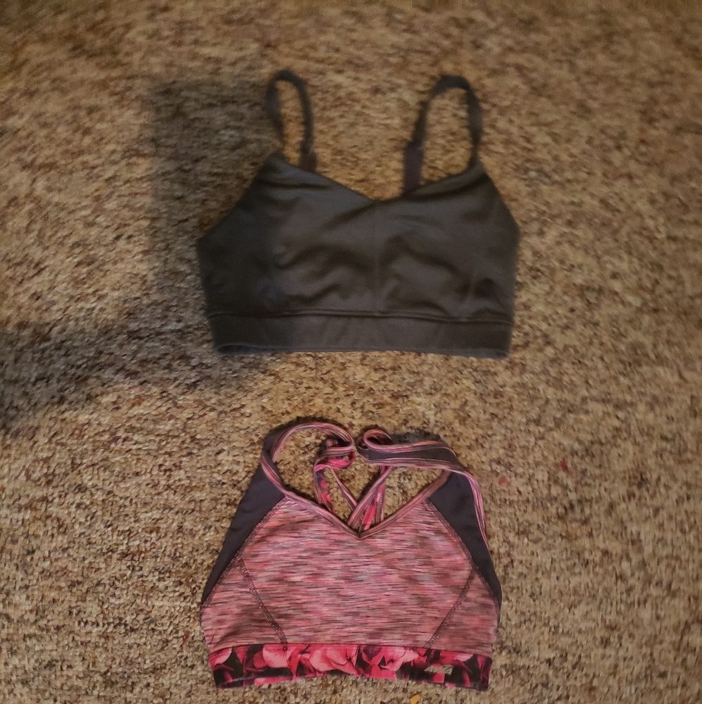 2 set of Sports bras